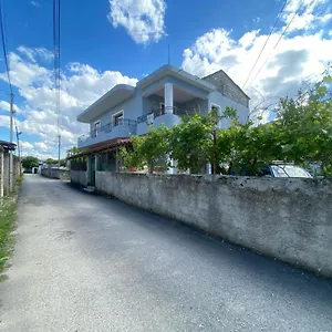  Gasthuis Seli Albanië